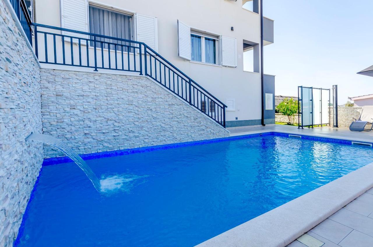 Apartments Katic Ražanj Buitenkant foto